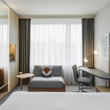 Courtyard By Marriott Zurich North Hotel Exterior photo